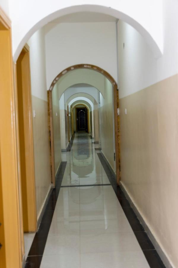 Arabian Sands Hotel فندق الرمال العربية Haima Екстер'єр фото