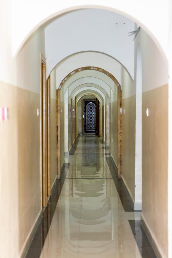 Arabian Sands Hotel فندق الرمال العربية Haima Екстер'єр фото