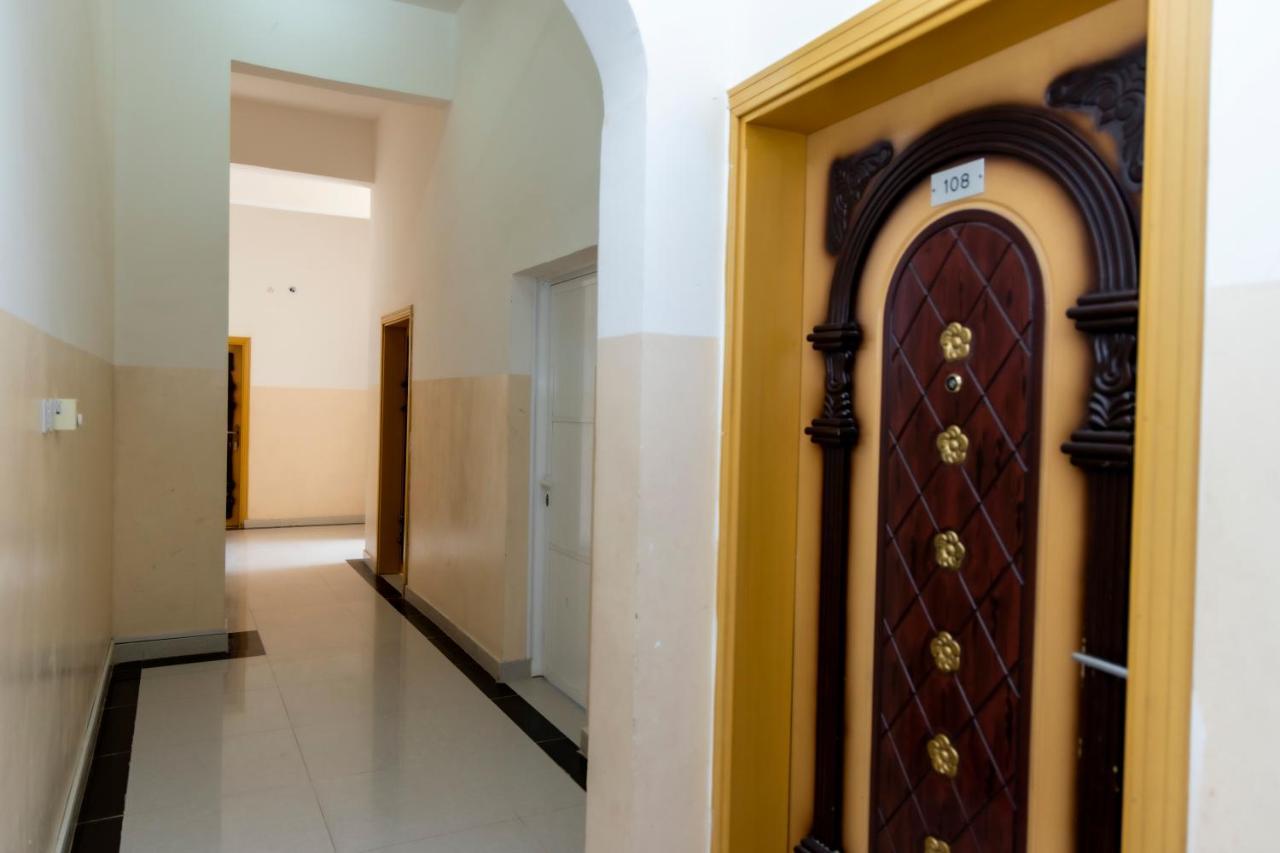 Arabian Sands Hotel فندق الرمال العربية Haima Екстер'єр фото